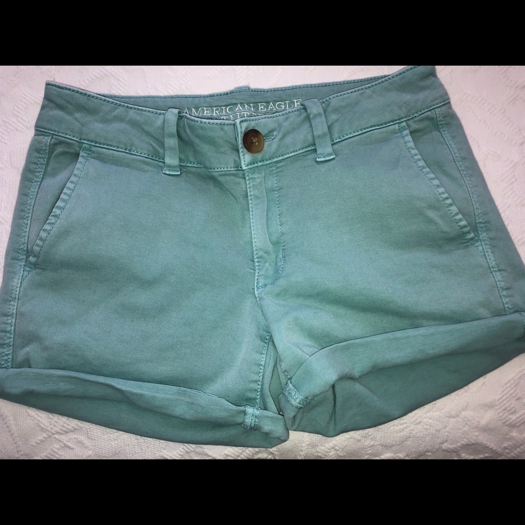 American Eagle Size 2 Super Stretch Aqua Blue Shorts